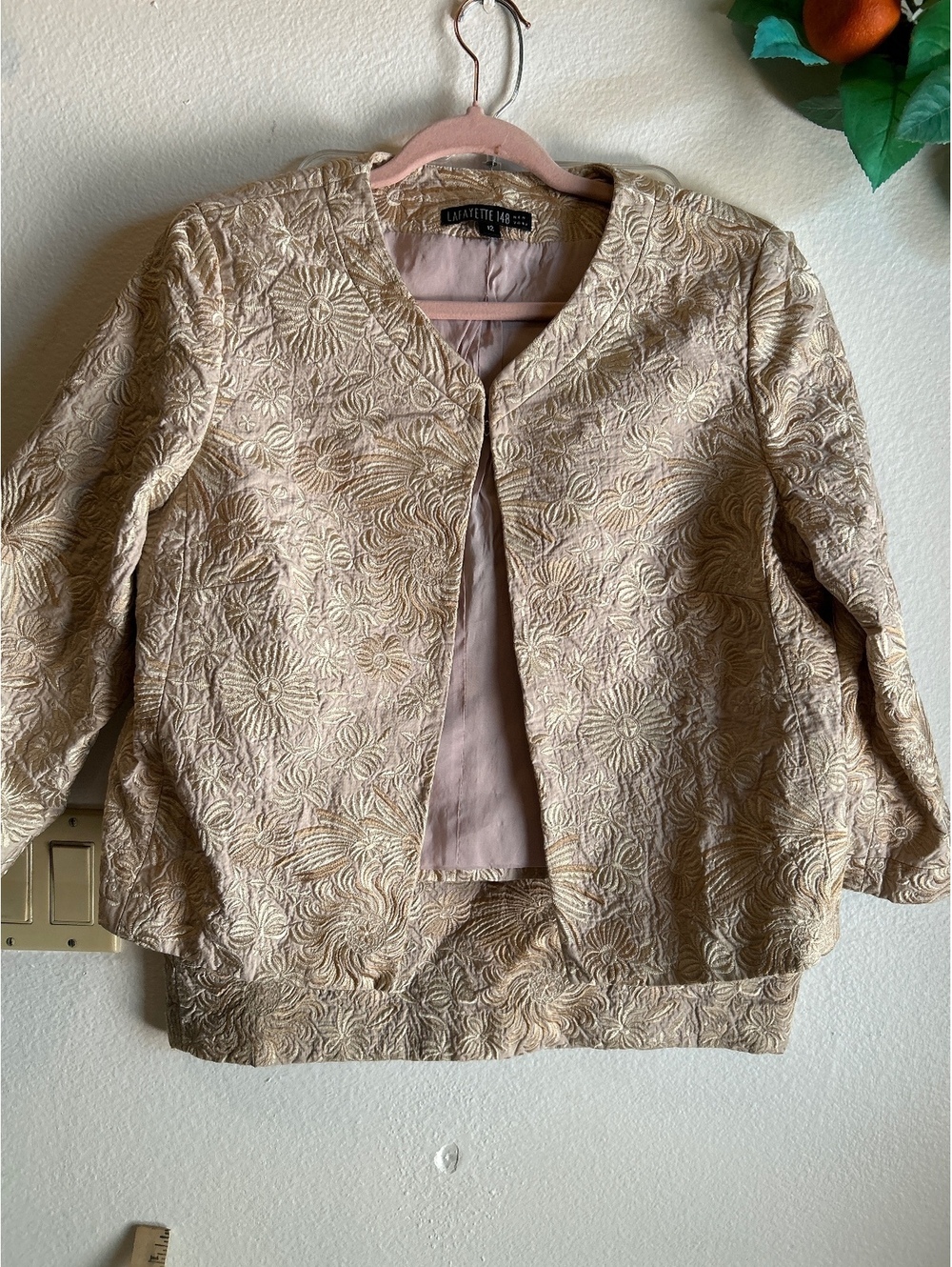 Read - Lafatette 148 suit set